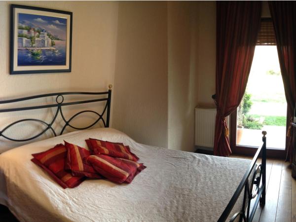 Villa Castello Rausch : photo 3 de la chambre chambre double avec patio