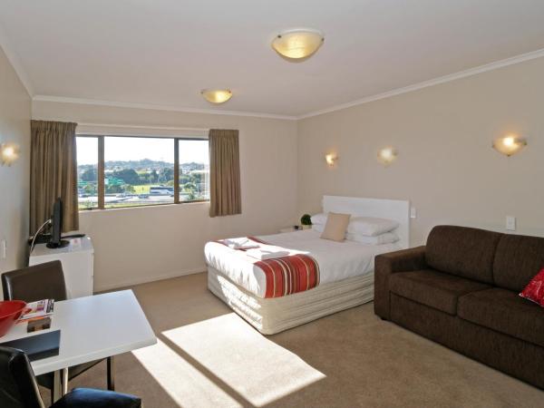 Airport Harbour Motel : photo 2 de la chambre studio lit queen-size 