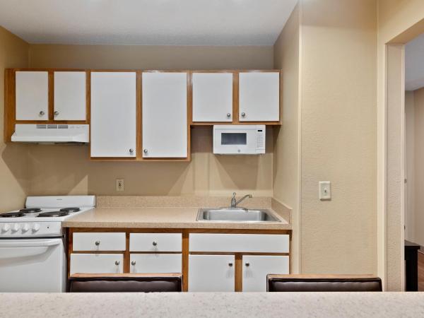 Extended Stay America Select Suites - Charlotte - Tyvola Rd - Executive Park : photo 9 de la chambre studio de luxe avec 1 lit queen-size - non-fumeurs