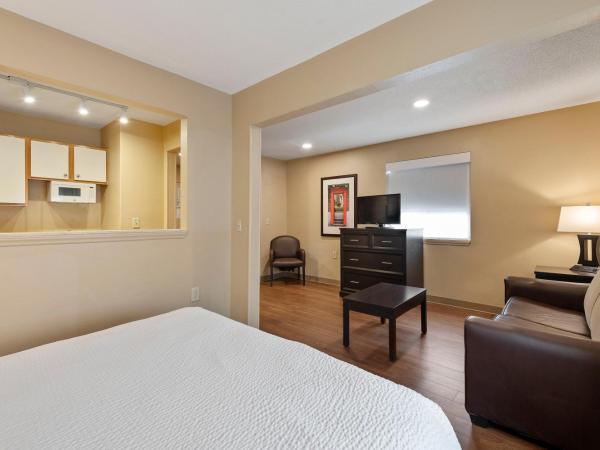 Extended Stay America Select Suites - Charlotte - Tyvola Rd - Executive Park : photo 7 de la chambre studio de luxe avec 1 lit queen-size - non-fumeurs