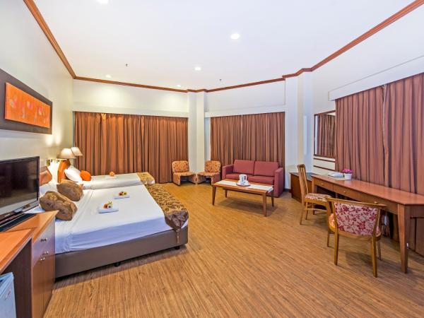 Hotel 81 Tristar : photo 1 de la chambre chambre familiale