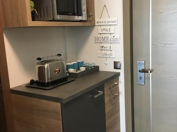 Calypso Lakeside Rooms & Lux Apartments : photo 1 de la chambre chambre familiale de luxe avec balcon - vue sur lac