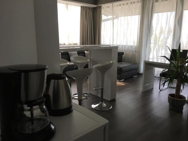 Calypso Lakeside Rooms & Lux Apartments : photo 5 de la chambre suite avec jacuzzi