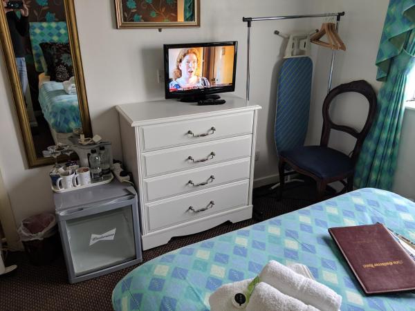 The New Guilderoy Hotel : photo 9 de la chambre grande chambre familiale (2 adultes + 3 enfants)