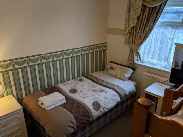 The New Guilderoy Hotel : photo 4 de la chambre grande chambre familiale (2 adultes + 3 enfants)