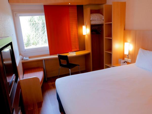 ibis Grenoble Centre Bastille : photo 2 de la chambre chambre standard avec 1 lit double