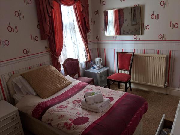 The New Guilderoy Hotel : photo 3 de la chambre chambre lits jumeaux
