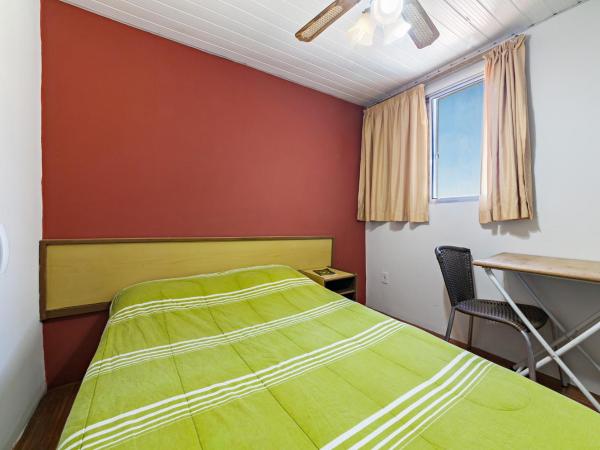 Hotel Econômico ao lado do Metrô : photo 3 de la chambre appartement