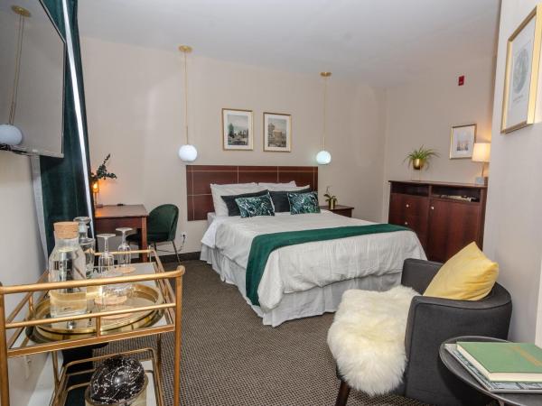 Maison Cartier Montreal : photo 6 de la chambre chambre lit queen-size avec baignoire spa