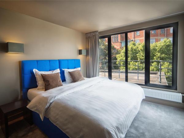 Hotel The Neufchatel : photo 9 de la chambre chambre double ou lits jumeaux confort 