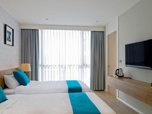 B Stay Hotel - SHA Plus Certified : photo 10 de la chambre chambre lits jumeaux deluxe