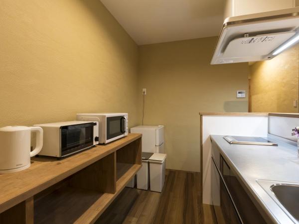 Guesthouse Raku : photo 9 de la chambre chambre familiale standard