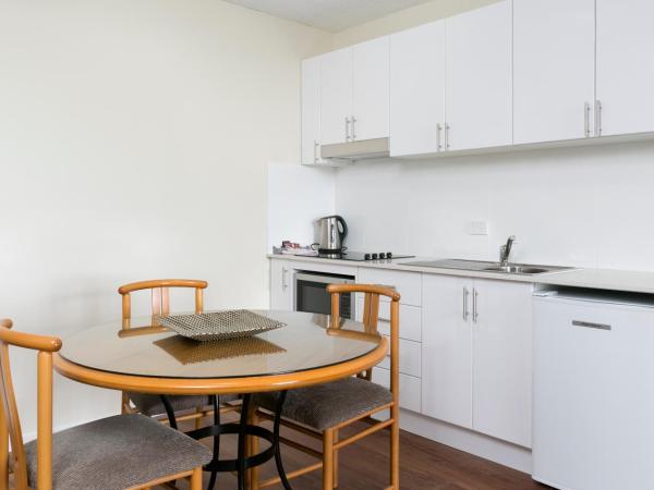 Summit Apartments : photo 3 de la chambre appartement 1 chambre avec balcon