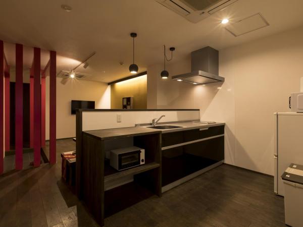 Guesthouse Raku : photo 8 de la chambre chambre familiale standard