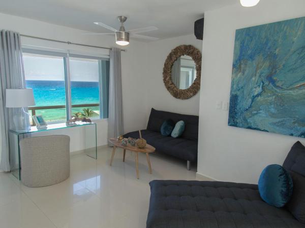 Ocean View Three Bedroom, Three Story Penthouse by the Beach : photo 1 de la chambre penthouse