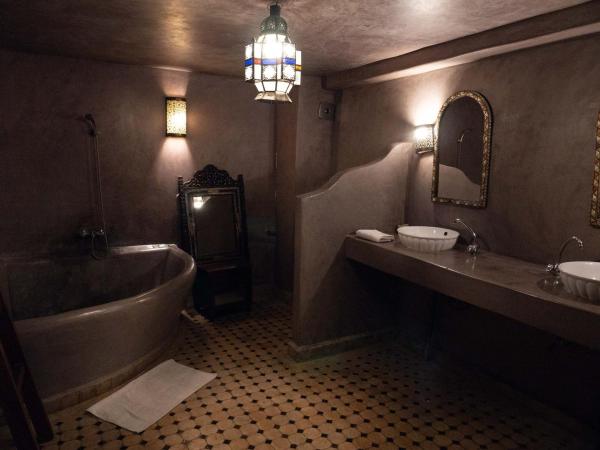 Riad Jamaï : photo 1 de la chambre chambre familiale chocolat (2 adultes + 2 enfants)