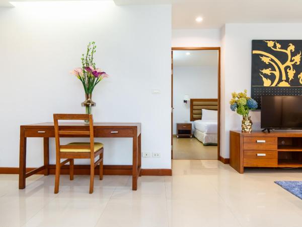 Lasalle Suites Hotel & Residence : photo 6 de la chambre deluxe suite - 1 bedroom with city view