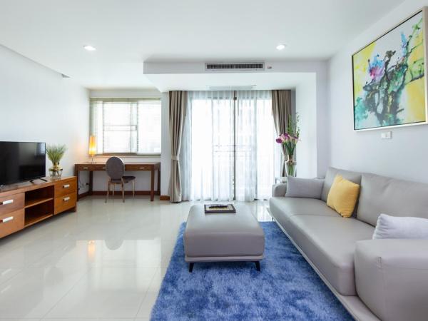 Lasalle Suites Hotel & Residence : photo 10 de la chambre deluxe suite - 1 bedroom with pool view