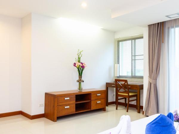 Lasalle Suites Hotel & Residence : photo 8 de la chambre grand family suites - 3 bedrooms