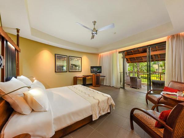 Trou aux Biches Beachcomber Golf Resort & Spa : photo 3 de la chambre suite junior