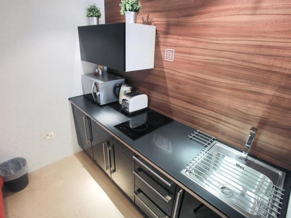 Room Home Stay : photo 9 de la chambre suite grand studio