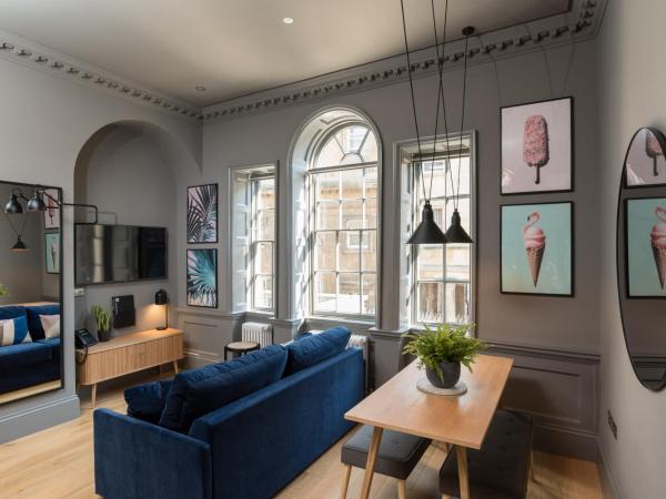 Hiding Space - Trim Street Apartments : photo 2 de la chambre appartement supérieur mezzanine