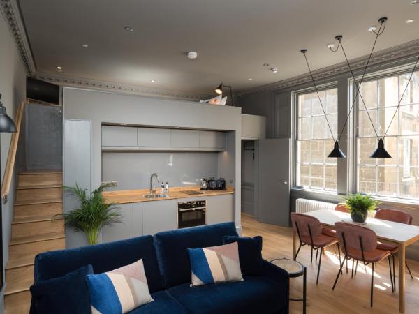Hiding Space - Trim Street Apartments : photo 6 de la chambre appartement mezzanine de luxe
