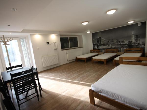 Wigury Stay : photo 1 de la chambre lit simple dans dortoir de 4 lits