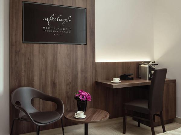 Michelangelo Grand Hotel : photo 7 de la chambre chambre deluxe double ou lits jumeaux