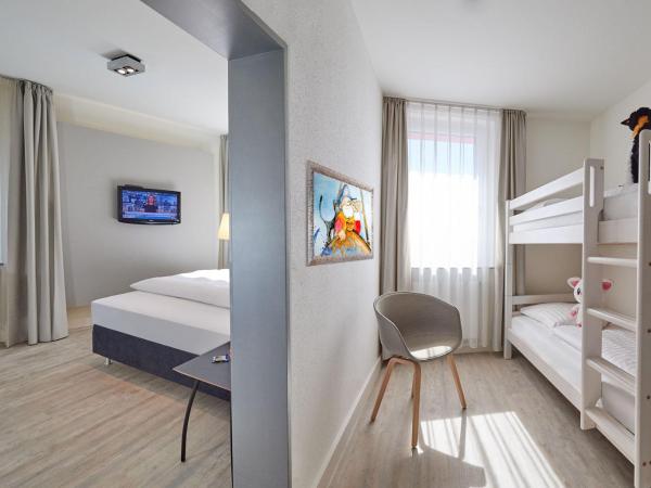Hotel Amadeus : photo 4 de la chambre chambre familiale
