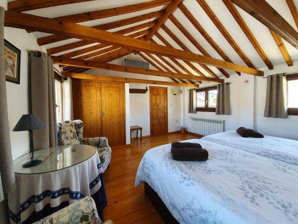 Casa del Aljarife : photo 3 de la chambre chambre double 2 lits avec terrasse privée - vue sur l'alhambra