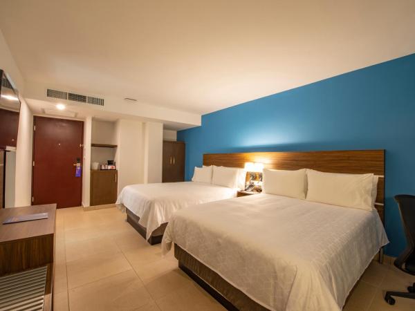Holiday Inn Express - Merida Centro, an IHG Hotel : photo 1 de la chambre chambre standard avec 2 lits queen-size