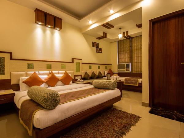 Hotel Aster Inn New Delhi : photo 1 de la chambre chambre triple confort avec douche