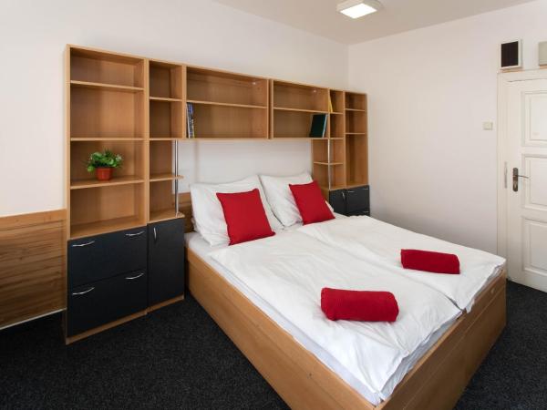 Masarykova Kolej : photo 3 de la chambre chambre double avec salle de bains privative