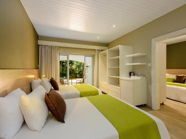 Mauricia Beachcomber Resort & Spa : photo 3 de la chambre appartement (2 adultes + 3 enfants)