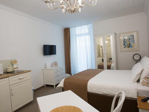 Regal Residence B&B : photo 3 de la chambre studio avec balcon 