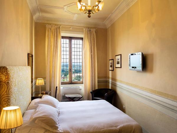 Palazzo Ravizza : photo 5 de la chambre chambre double standard - vue sur jardin