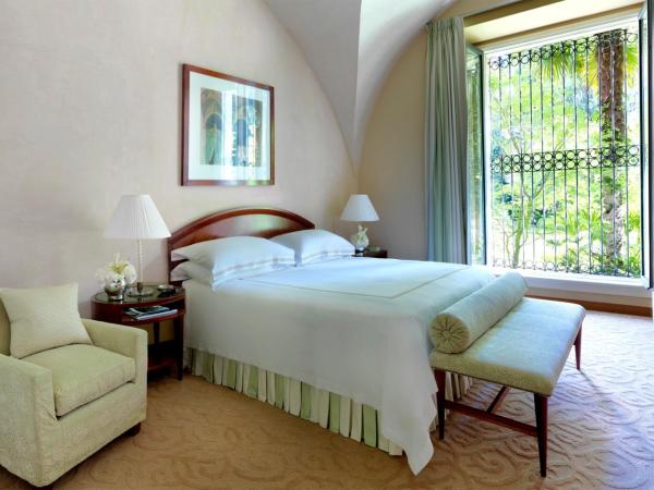 Four Seasons Hotel Milano : photo 3 de la chambre suite lit king-size cloître