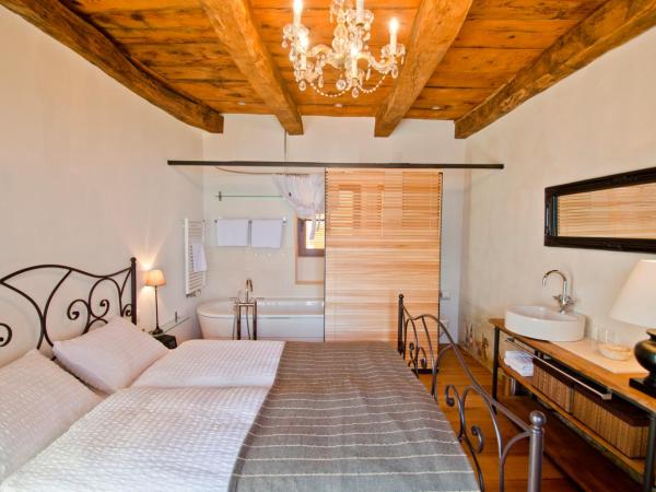 Case di Sotto, House & Breakfast : photo 10 de la chambre suite junior avec terrasse