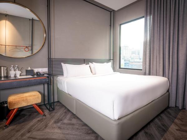 MOV Hotel Kuala Lumpur : photo 1 de la chambre hébergement lit king-size