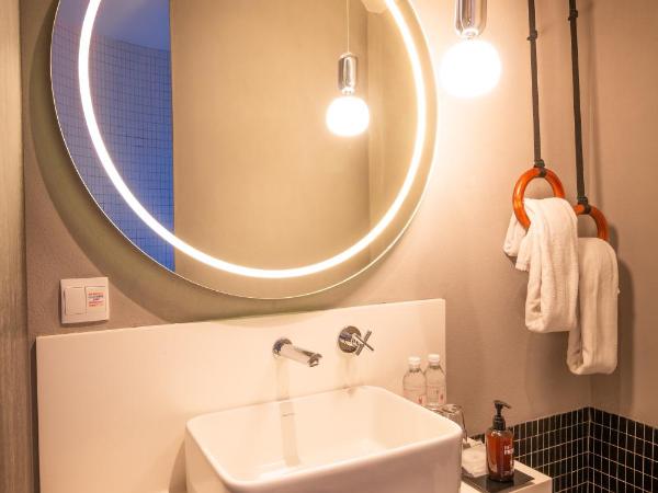 MOV Hotel Kuala Lumpur : photo 4 de la chambre hébergement lit king-size