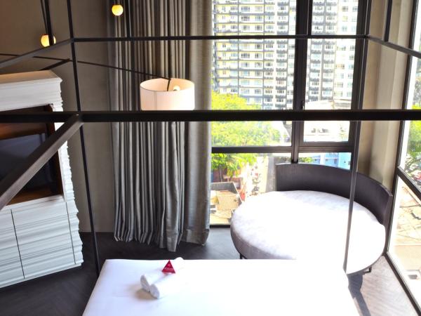 MOV Hotel Kuala Lumpur : photo 1 de la chambre l'ascension