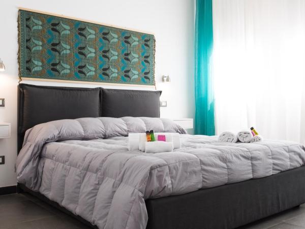My Way - Rooms - Palazzo San Matteo : photo 2 de la chambre chambre double avec salle de bains privative