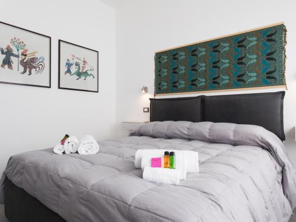 My Way - Rooms - Palazzo San Matteo : photo 4 de la chambre chambre double avec salle de bains privative