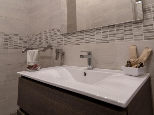 DOMUS VESUVIO : photo 10 de la chambre grande chambre double