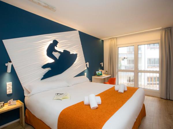 Casual de las Olas San Sebastián : photo 4 de la chambre chambre double standard