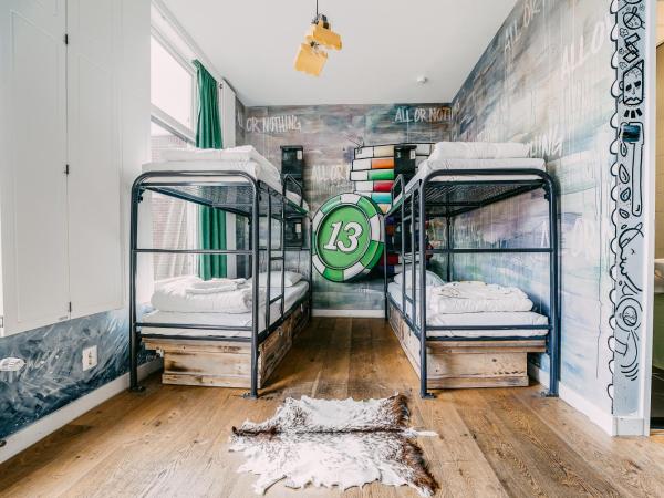 King Kong Hostel : photo 3 de la chambre lit simple dans dortoir mixte de 4 lits