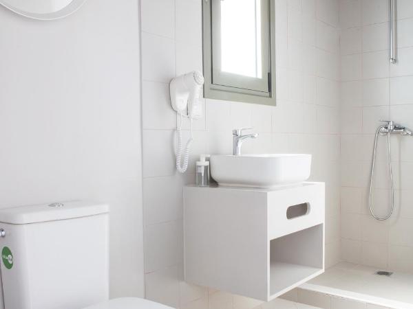 K8 Athens : photo 10 de la chambre chambre double supérieure avec balcon