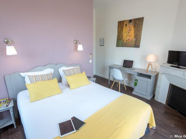 Le Thimothée : Hôtel & Studios : photo 2 de la chambre chambre double supérieure avec balcon