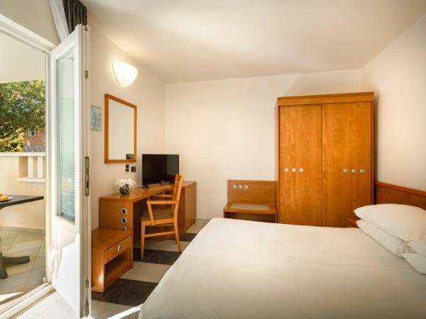 Maistra Select Amarin Resort : photo 2 de la chambre chambre double standard